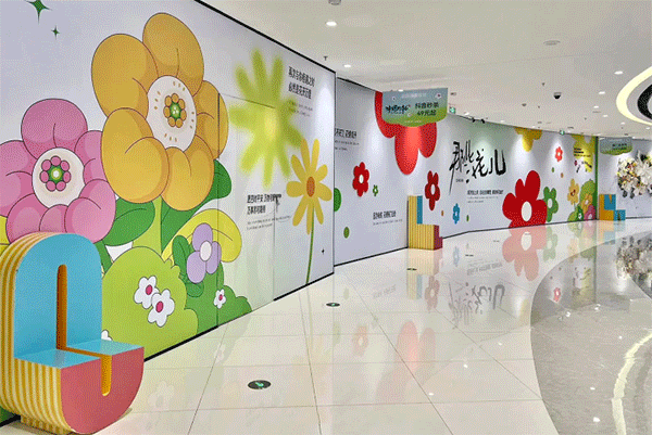 成都室外噴繪和室內(nèi)噴繪有什么區(qū)別？?jī)r(jià)格是多少？